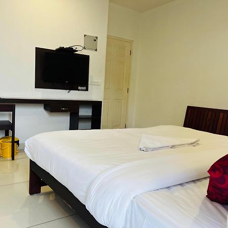 White House Inn Kochi エクステリア 写真